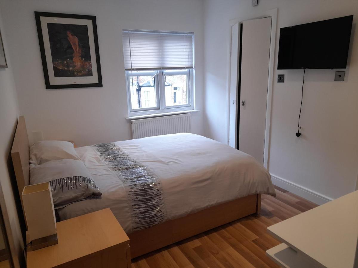 Lovely Home With Full En-Suite Double Bed Rooms Reading Zewnętrze zdjęcie