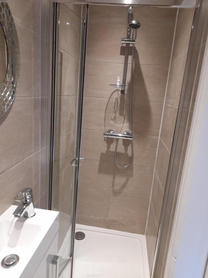 Lovely Home With Full En-Suite Double Bed Rooms Reading Zewnętrze zdjęcie