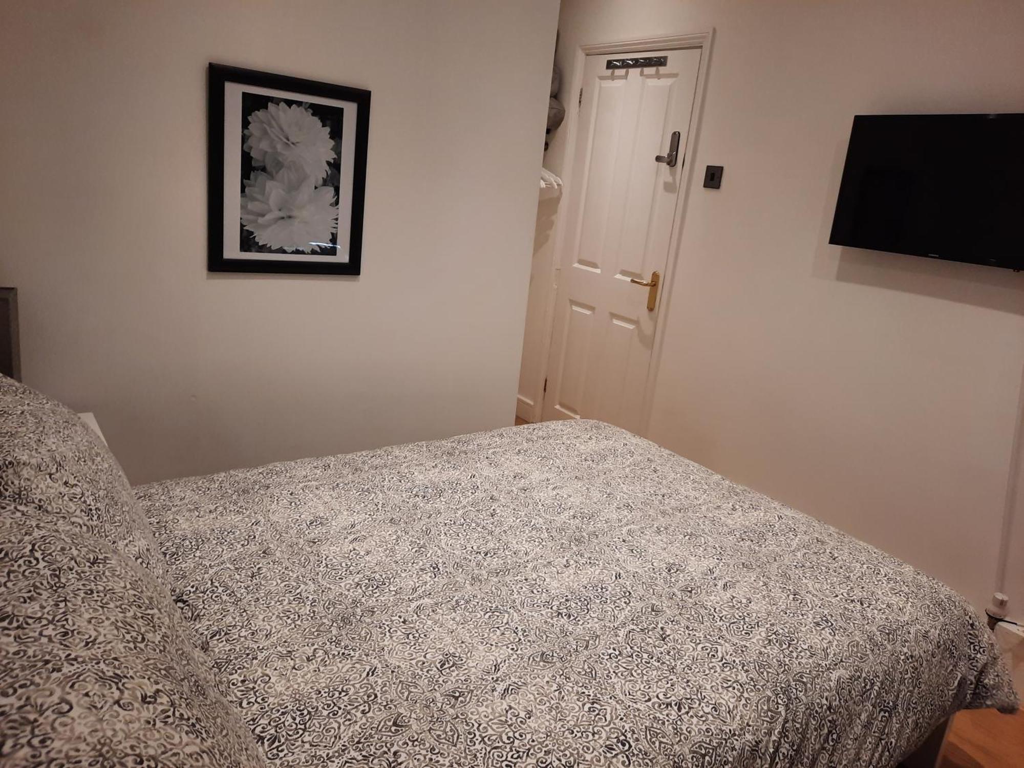 Lovely Home With Full En-Suite Double Bed Rooms Reading Zewnętrze zdjęcie